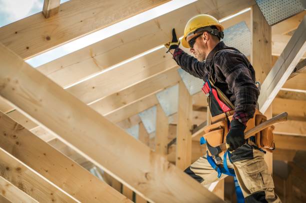 Best Roof Gutter Cleaning  in Rochester, WA